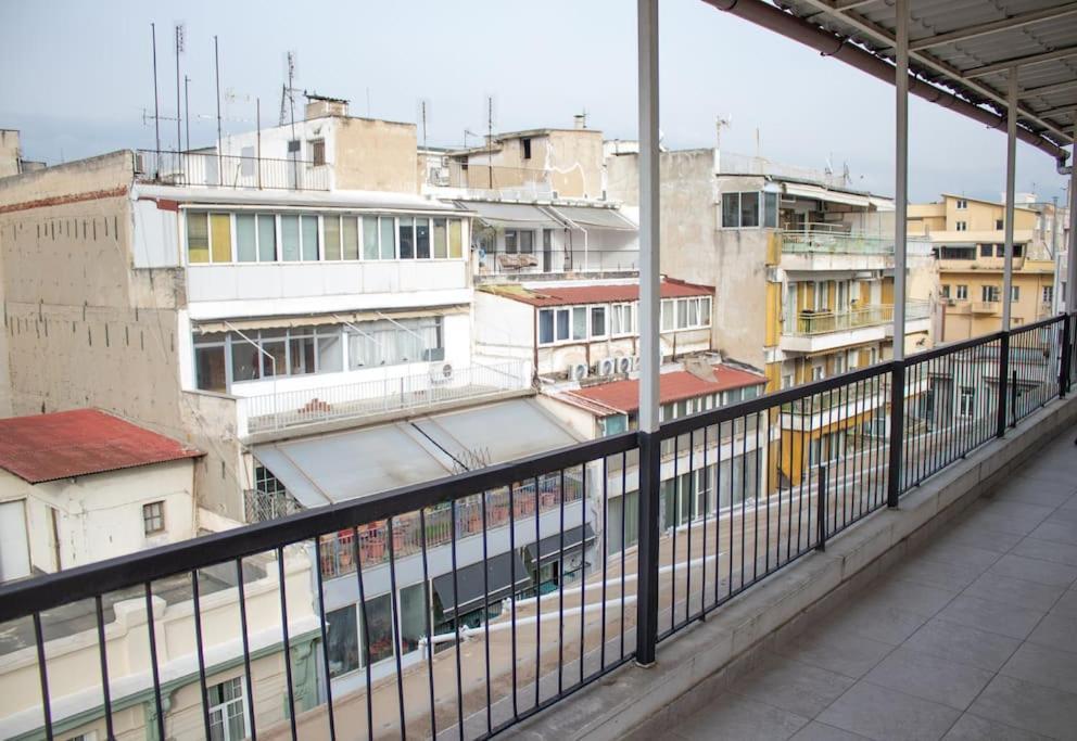 Bedcity Apartment In The Center Of Thessaloniki Exterior foto