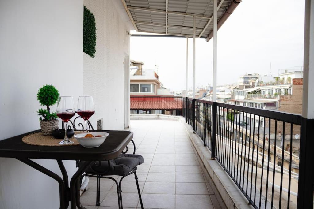 Bedcity Apartment In The Center Of Thessaloniki Exterior foto